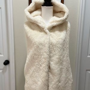 Soft fur hoodie vest